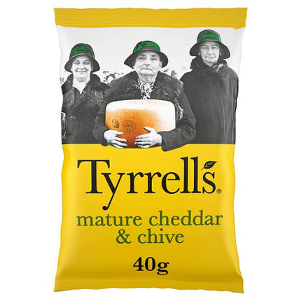 Tyrrells Mature Cheddar & Chive Crisps 40g