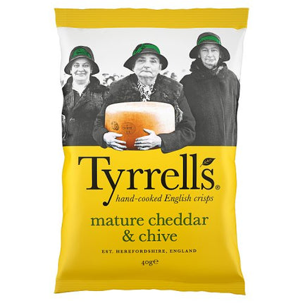 Tyrrells Mature Cheddar & Chive Crisps 40g