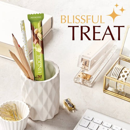 Lindt Lindor Pistachio Treat Bar 38g £1.20